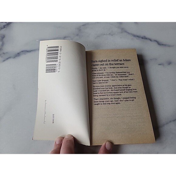 Michaels, Leigh - Let Me Count The Ways - Harlequin Romance - # 3023 - Picture 2 of 10